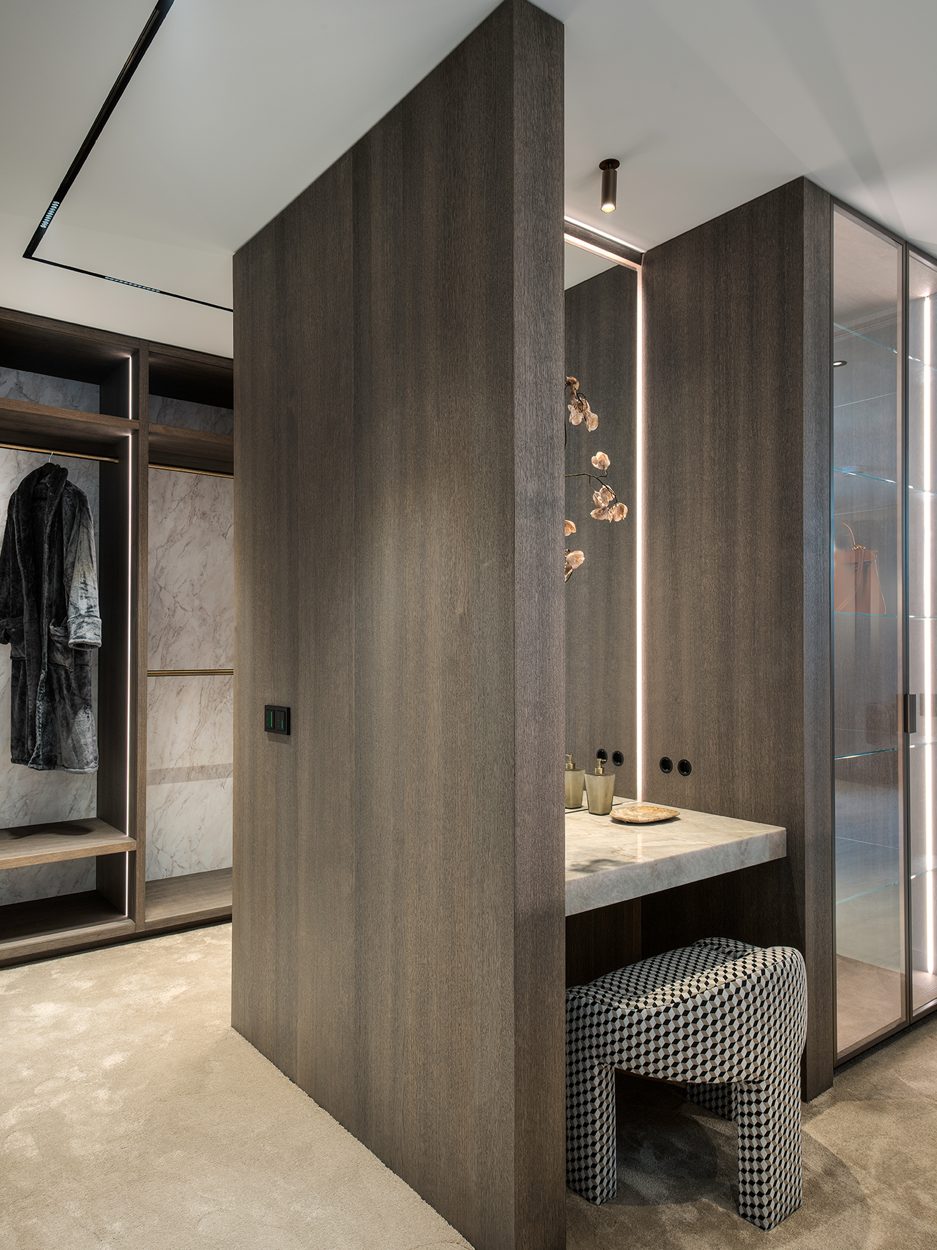 Image showcasing News & Projects - Luxury penthouse illuminated by Lightinova ...